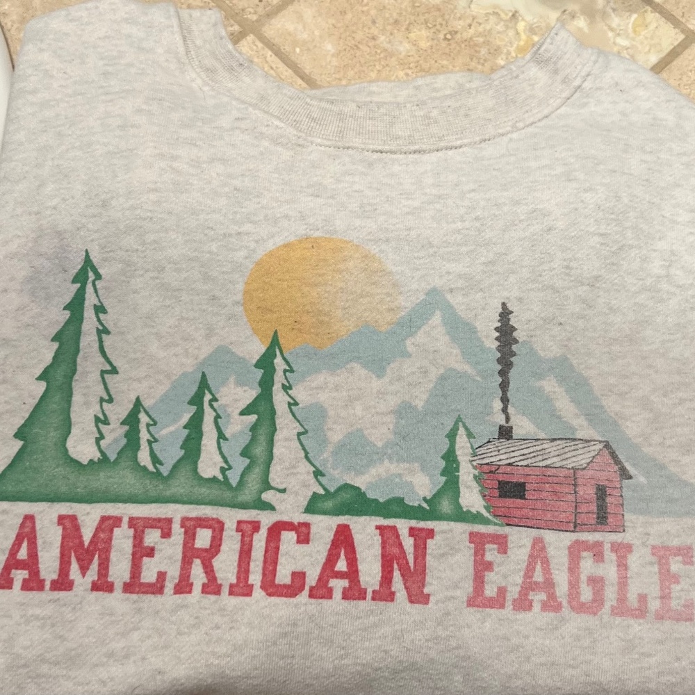 Juniors American Eagle crewneck sweatshirt  sz small